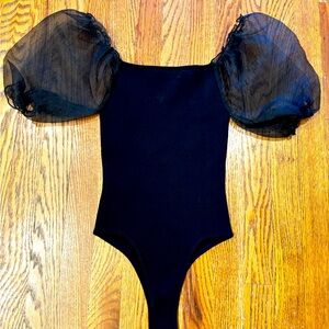 NEW Astr the Label Darling Puff Sleeve Bodysuit